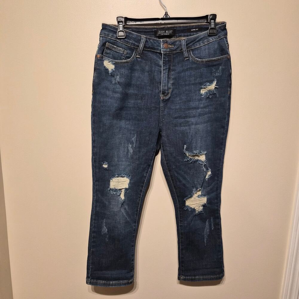 Judy Blue Capri Fit 9 29 Distressed Denim Dark Wash Jeans JB88211